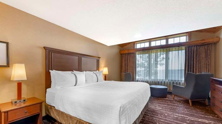 Best Western Premier Ldg On Lake Detroit Room