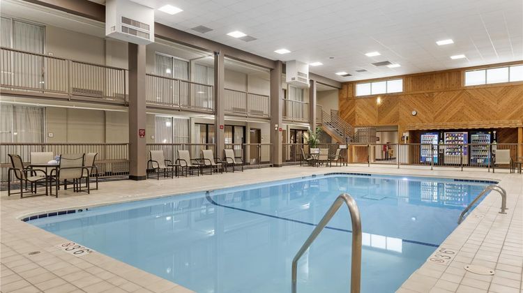 Best Western Plus Willmar Pool