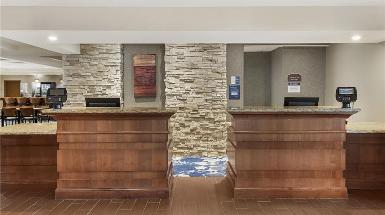 Best Western Plus Willmar Lobby