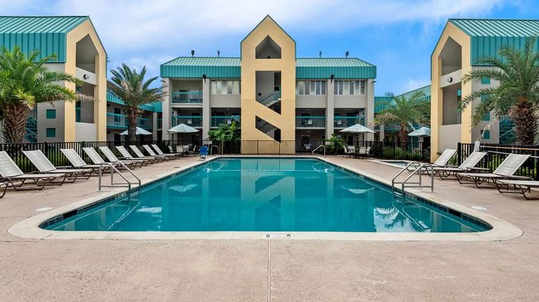 <b>Best Western Seaway Inn Pool</b>. Images powered by <a href="https://iceportal.shijigroup.com/" title="IcePortal" target="_blank">IcePortal</a>.