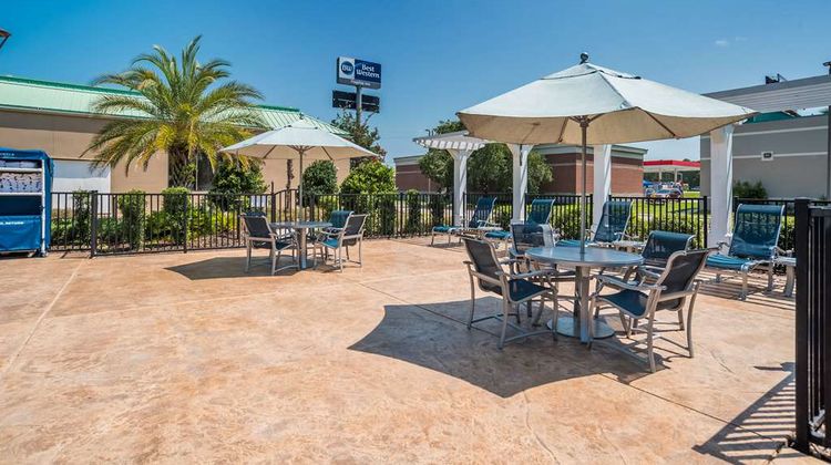 Best Western Flagship Inn Pool