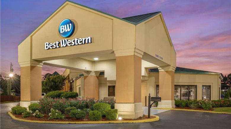 <b>Best Western Airport Inn Exterior</b>. Images powered by <a href="https://iceportal.shijigroup.com/" title="IcePortal" target="_blank">IcePortal</a>.