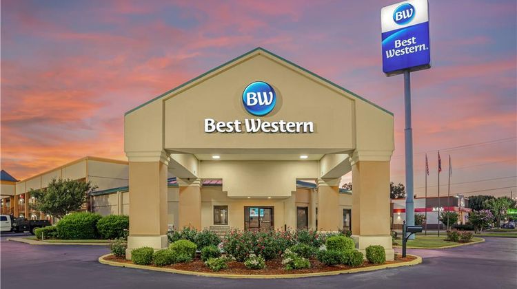Best Western Airport Inn Exterior