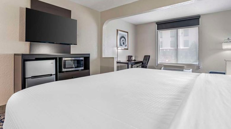 <b>Best Western Canton Inn Room</b>. Images powered by <a href="https://iceportal.shijigroup.com/" title="IcePortal" target="_blank">IcePortal</a>.