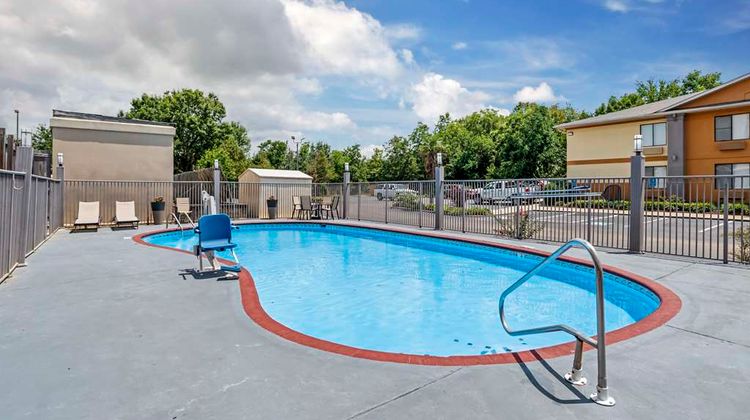 Best Western Canton Inn Pool