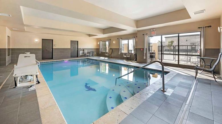 <b>Best Western Plus Tupelo Inn & Suites Pool</b>. Images powered by <a href="https://iceportal.shijigroup.com/" title="IcePortal" target="_blank">IcePortal</a>.