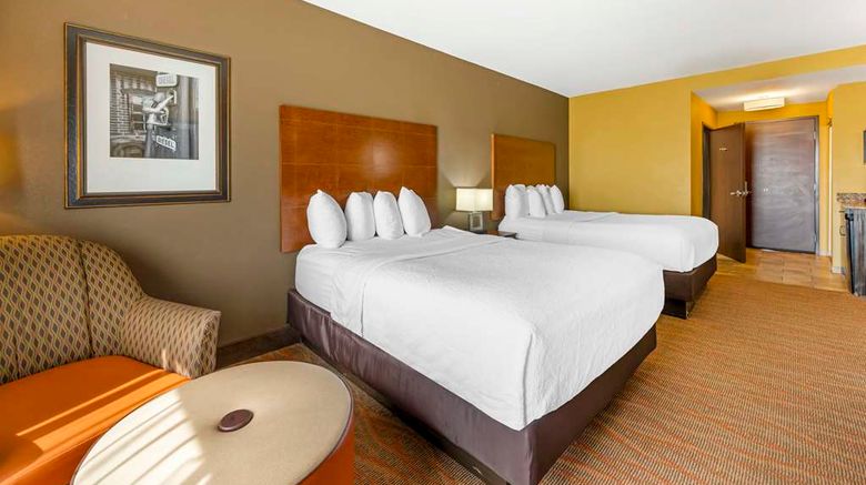 <b>Best Western Plus Tupelo Inn & Suites Room</b>. Images powered by <a href="https://iceportal.shijigroup.com/" title="IcePortal" target="_blank">IcePortal</a>.