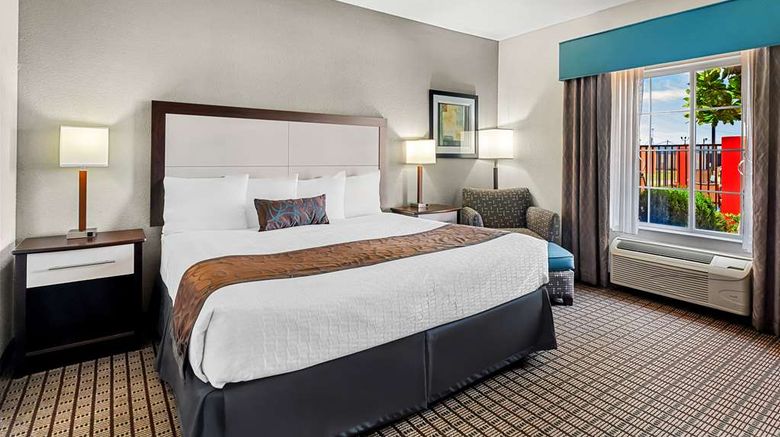 <b>Best Western Plus Magee Inn & Suites Room</b>. Images powered by <a href="https://iceportal.shijigroup.com/" title="IcePortal" target="_blank">IcePortal</a>.