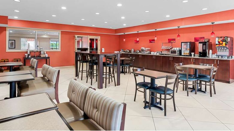 <b>Best Western Plus Magee Inn & Suites Restaurant</b>. Images powered by <a href="https://iceportal.shijigroup.com/" title="IcePortal" target="_blank">IcePortal</a>.