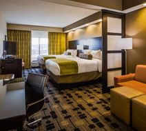 Best Western Premier University Inn Room