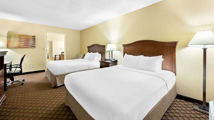Best Western Plus Coach House Room