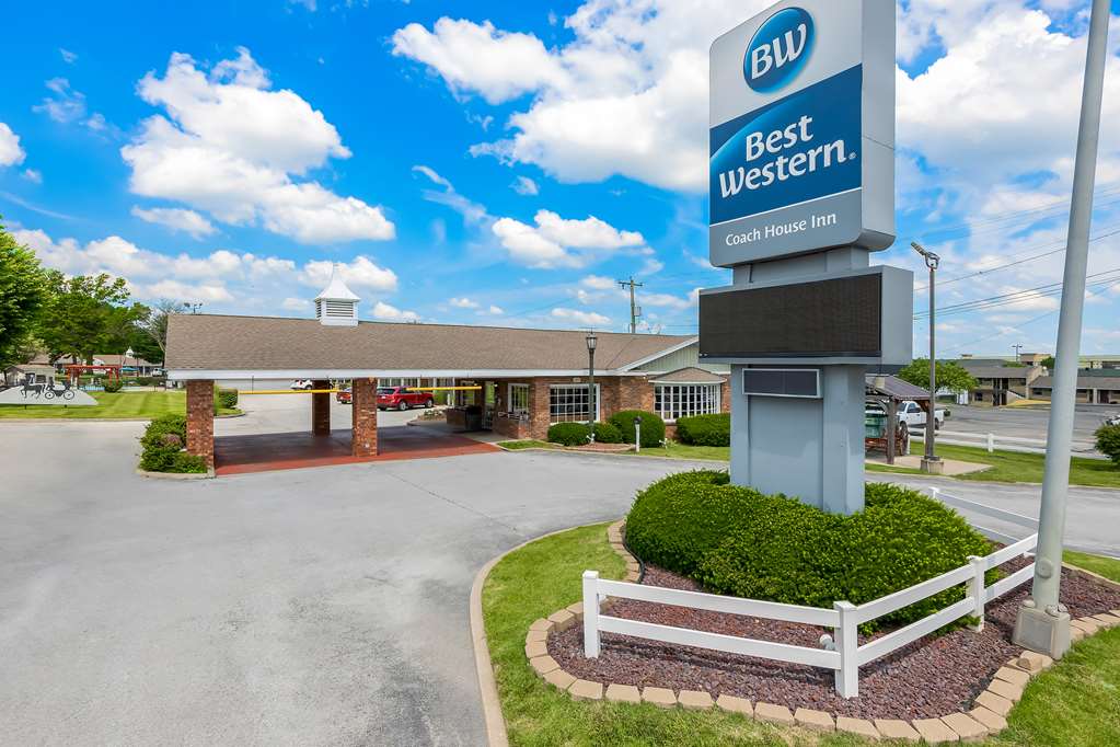 Best Western Plus Coach House- First Class Springfield, MO Hotels