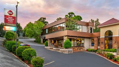 Best Western Plus Landing View Inn Suite
