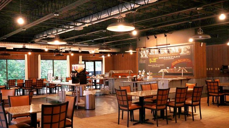 <b>Best Western Branson Inn & Conference Restaurant</b>. Images powered by <a href="https://iceportal.shijigroup.com/" title="IcePortal" target="_blank">IcePortal</a>.