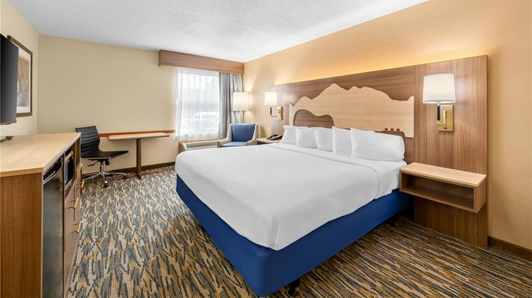 Best Western Center Pointe Inn Room