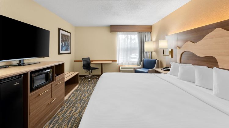 Best Western Center Pointe Inn Room