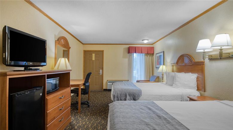 <b>SureStay by Best Western Country Inn N Room</b>. Images powered by <a href="https://iceportal.shijigroup.com/" title="IcePortal" target="_blank">IcePortal</a>.
