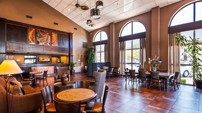 <b>Best Western Music Capital Inn Lobby</b>. Images powered by <a href="https://iceportal.shijigroup.com/" title="IcePortal" target="_blank">IcePortal</a>.