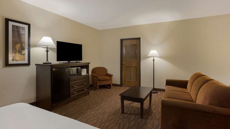 Best Western Music Capital Inn Room
