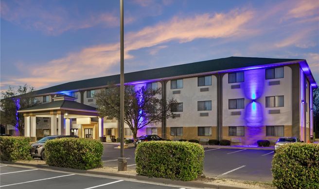 Best Western Big Spring Lodge Exterior
