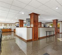 Best Western Big Spring Lodge Lobby