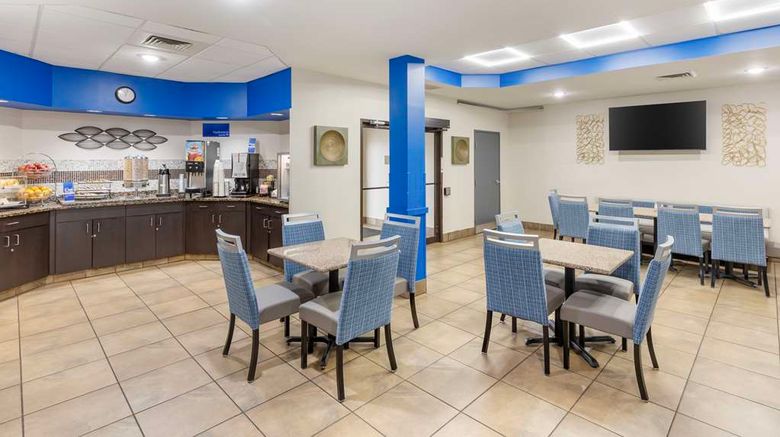 <b>Best Western St. Louis Inn Restaurant</b>. Images powered by <a href="https://iceportal.shijigroup.com/" title="IcePortal" target="_blank">IcePortal</a>.