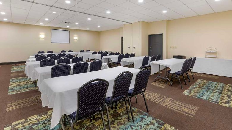 <b>Best Western St. Louis Inn Meeting</b>. Images powered by <a href="https://iceportal.shijigroup.com/" title="IcePortal" target="_blank">IcePortal</a>.