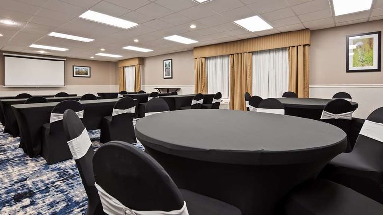 <b>Best Western Plus KC Airport-KCI East Meeting</b>. Images powered by <a href="https://iceportal.shijigroup.com/" title="IcePortal" target="_blank">IcePortal</a>.