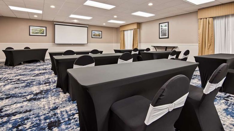 <b>Best Western Plus KC Airport-KCI East Meeting</b>. Images powered by <a href="https://iceportal.shijigroup.com/" title="IcePortal" target="_blank">IcePortal</a>.