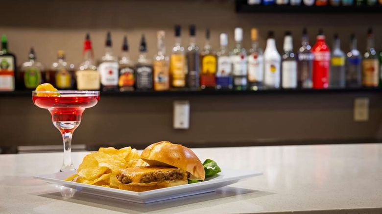 <b>Best Western Plus KC Airport-KCI East Restaurant</b>. Images powered by <a href="https://iceportal.shijigroup.com/" title="IcePortal" target="_blank">IcePortal</a>.