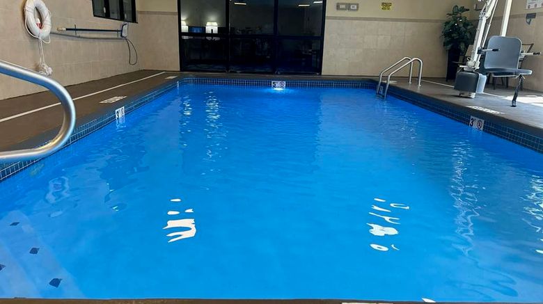<b>Best Western Plus KC Airport-KCI East Pool</b>. Images powered by <a href="https://iceportal.shijigroup.com/" title="IcePortal" target="_blank">IcePortal</a>.