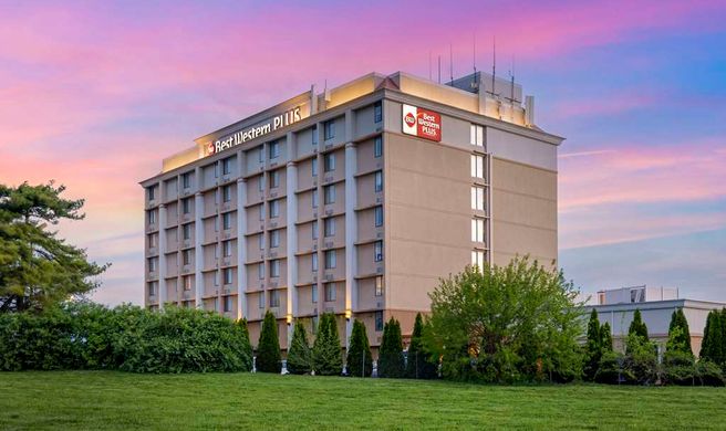 Best Western Plus The Charles Hotel Exterior