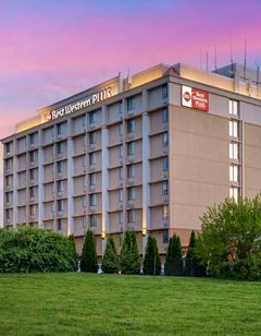 Best Western Plus The Charles Hotel