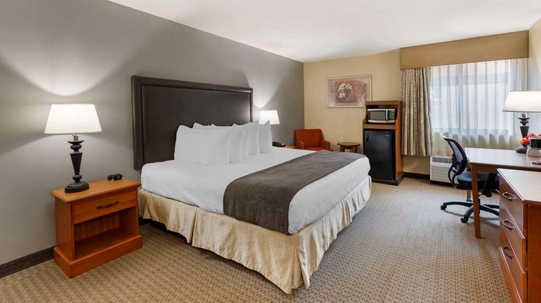 <b>Best Western Plus The Charles Hotel Room</b>. Images powered by <a href="https://iceportal.shijigroup.com/" title="IcePortal" target="_blank">IcePortal</a>.