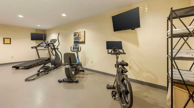 <b>Best Western Plus Sikeston Health</b>. Images powered by <a href="https://iceportal.shijigroup.com/" title="IcePortal" target="_blank">IcePortal</a>.