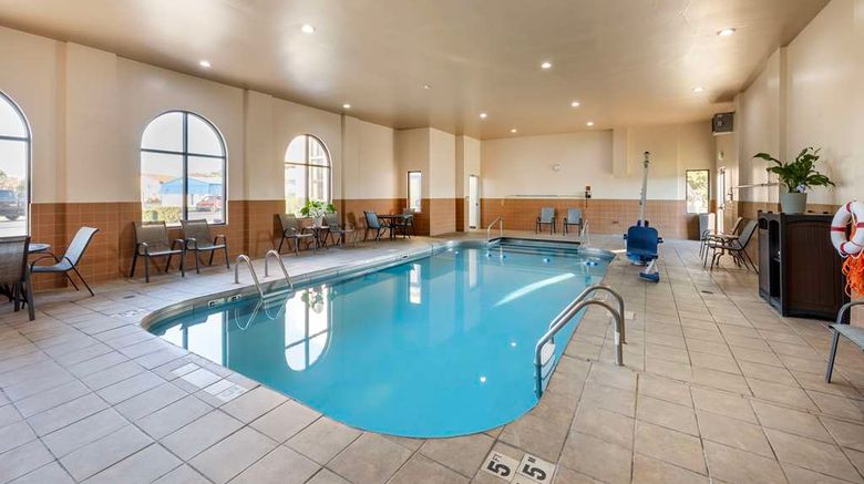 <b>Best Western Plus Sikeston Pool</b>. Images powered by <a href="https://iceportal.shijigroup.com/" title="IcePortal" target="_blank">IcePortal</a>.