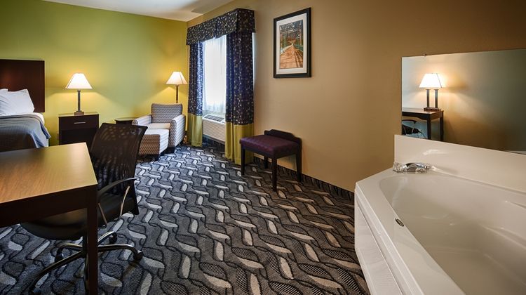 Best Western Mount Vernon Inn Room