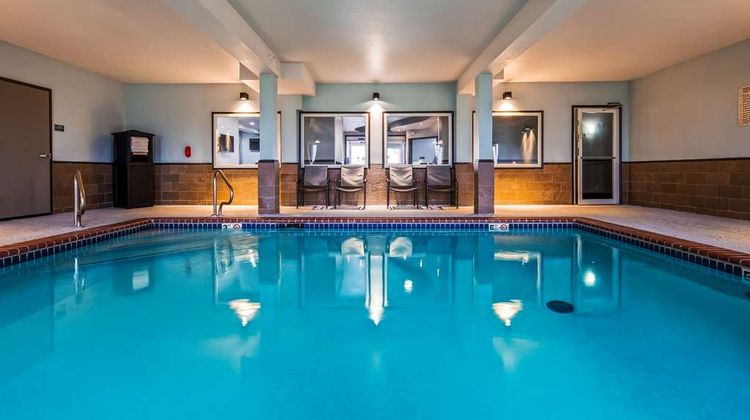 Best Western Mount Vernon Inn Pool