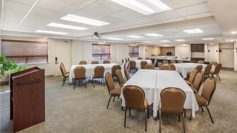 <b>Best Western Plus Clocktower Inn Meeting</b>. Images powered by <a href="https://iceportal.shijigroup.com/" title="IcePortal" target="_blank">IcePortal</a>.