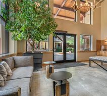 Best Western Plus Clocktower Inn Lobby