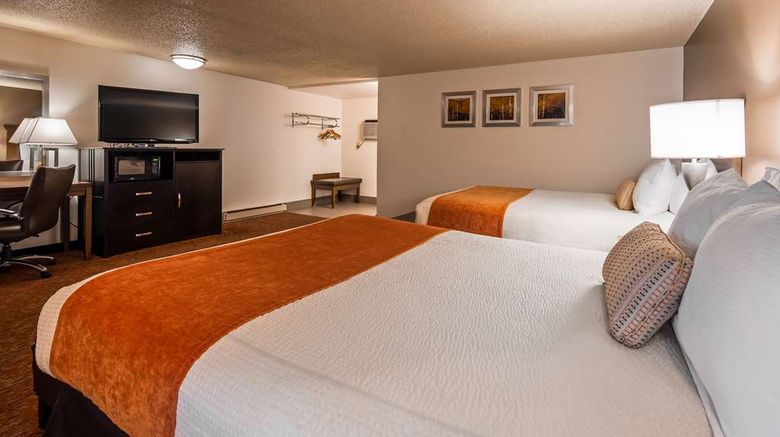 <b>Best Western Paradise Inn Room</b>. Images powered by <a href="https://iceportal.shijigroup.com/" title="IcePortal" target="_blank">IcePortal</a>.