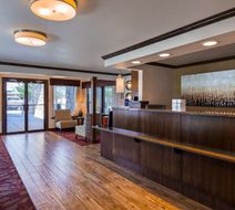 Best Western Paradise Inn Lobby