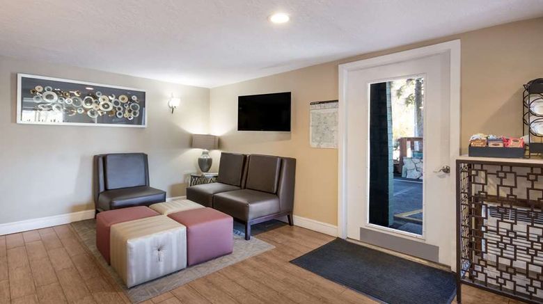 <b>Best Western Weston Inn Lobby</b>. Images powered by <a href="https://iceportal.shijigroup.com/" title="IcePortal" target="_blank">IcePortal</a>.