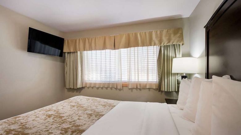 <b>Best Western Weston Inn Suite</b>. Images powered by <a href="https://iceportal.shijigroup.com/" title="IcePortal" target="_blank">IcePortal</a>.