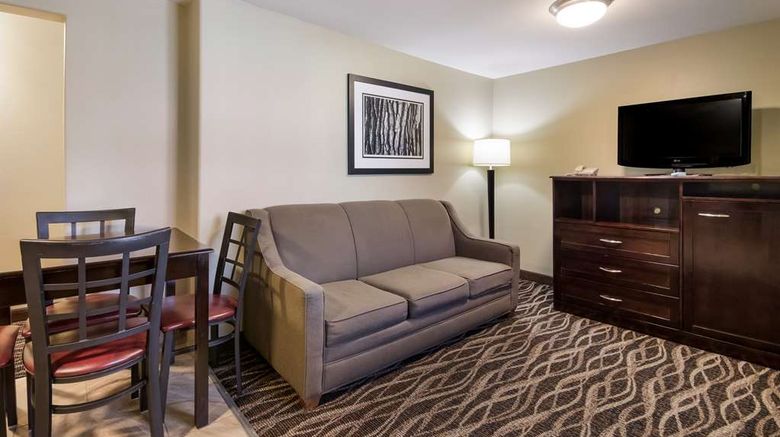 <b>Best Western Weston Inn Suite</b>. Images powered by <a href="https://iceportal.shijigroup.com/" title="IcePortal" target="_blank">IcePortal</a>.
