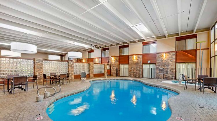 Best Western Plus GranTree Inn Pool