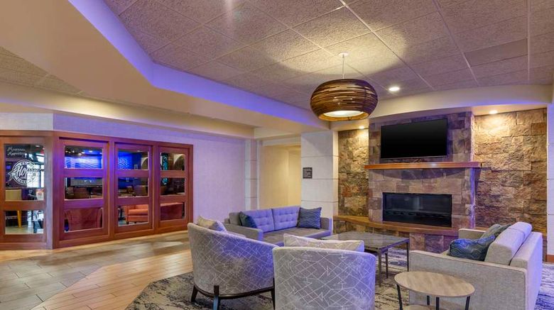 <b>Best Western Plus Butte Plaza Inn Lobby</b>. Images powered by <a href="https://iceportal.shijigroup.com/" title="IcePortal" target="_blank">IcePortal</a>.