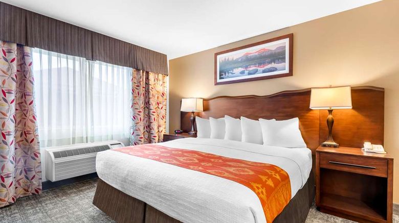 <b>Best Western Rocky Mountain Lodge Room</b>. Images powered by <a href="https://iceportal.shijigroup.com/" title="IcePortal" target="_blank">IcePortal</a>.