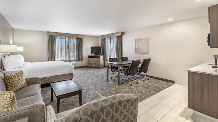 Best Western Plus Great Northern Inn Room