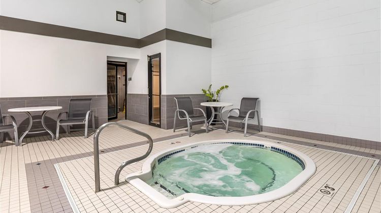 Best Western Plus Great Northern Inn Pool